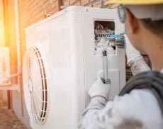 Mit einem Wärmepumpen Komplettangebot lassen sich viel Zeit und Energie sparen