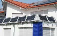 Eine Mini-Solaranlage lässt sich fast überall anbringen