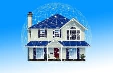 Smartes Haus umgeben von digitalem Netzwerk, das Konnektivität und Technologieintegration darstellt.