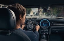 Alexa soll in viele Neuwagen bald schon direkt integriert werden