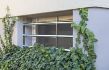 Schwachstellen im Zuhause absichern - beispielsweise Kellerfenster vergittern