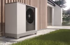 Eine Wärmepumpe kann in Kombination mit einer Wallbox Elektrofahrzeuge aufladen