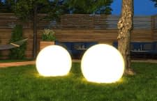 Die von ALDI verkaufte tint Gartenlampe hat einen Durchmesser von 35 Zentimetern
