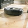 Der Roomba 615 bzw. 616 Saugroboter ist für alle Bodenarten geeignet