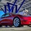 Der Tesla Model 3 kann an Schnellladestationen bis zu 250 kW in der Spitze laden